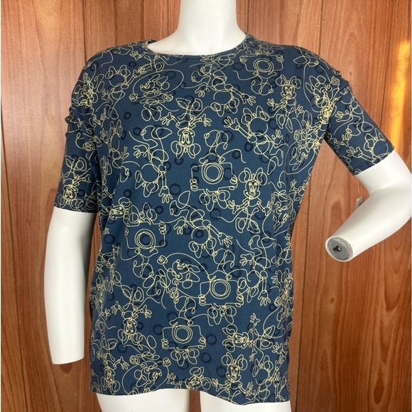 LuLaRoe Tops - Disney Minnie Mouse Tunic Blouse Oversized XS